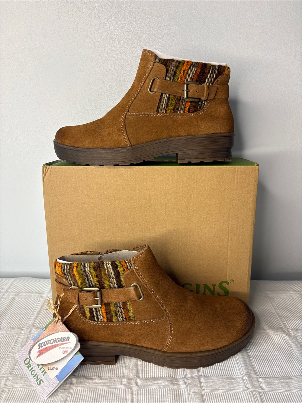 Earth Origins Brown Suede Ankle Boots with Multicolor Knit Cuff Side Zip 10W